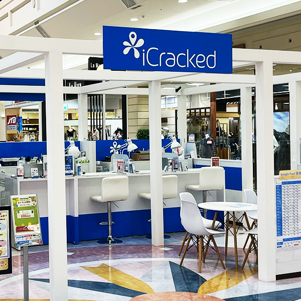 iCracked Store イオンモール四日市北