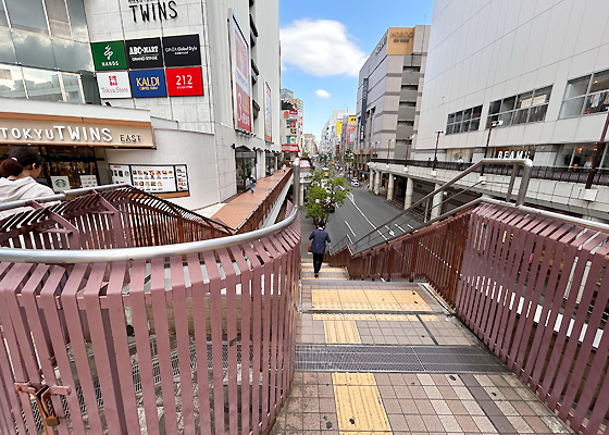 iCracked Store 町田ジョルナへの道順3