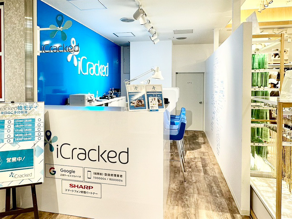 iCracked Store 柏モディの店舗画像