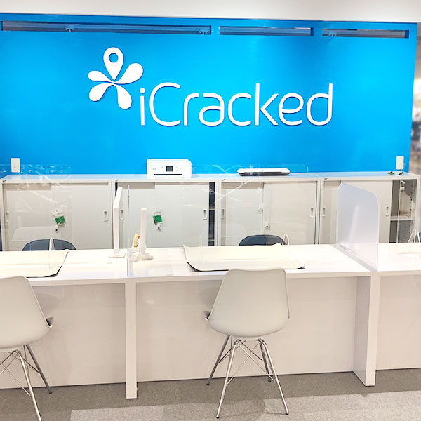 iCracked Store ハンズ博多