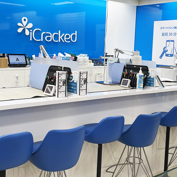 iCracked Store ロフト名古屋