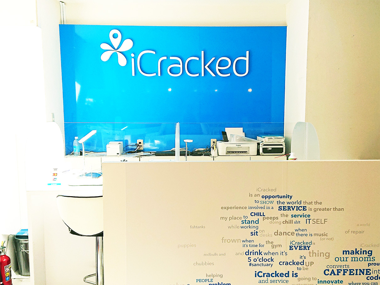 iCracked Store 南越谷の店舗画像