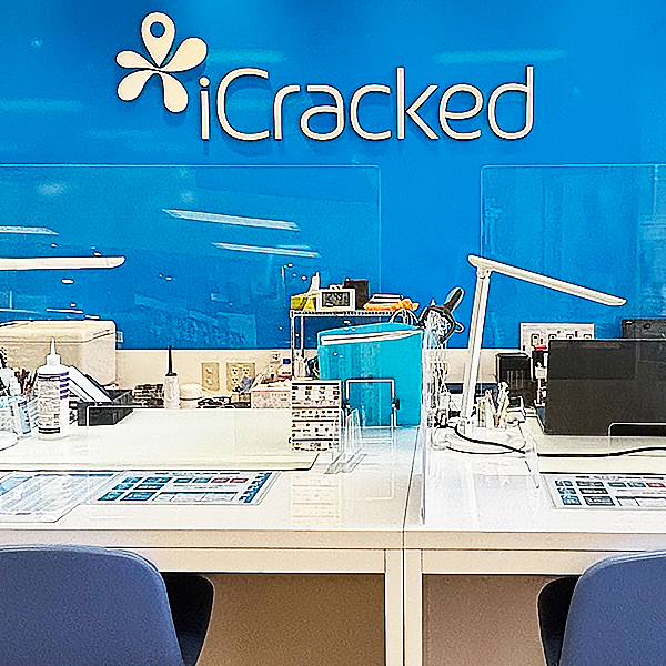 iCracked Store イトーヨーカドー武蔵境