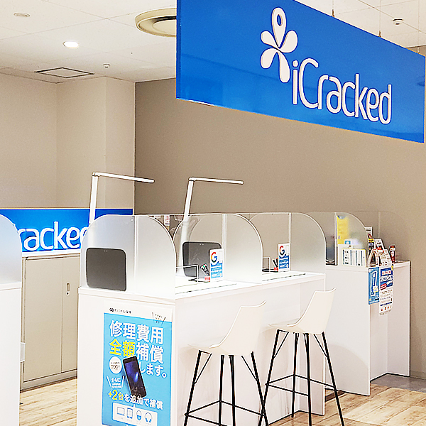 iCracked Store 池袋60階通り