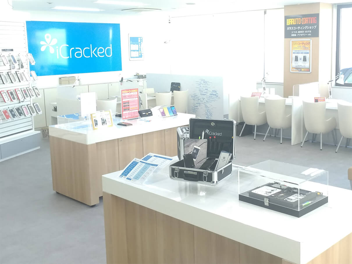 iCracked Store 八代の店舗画像